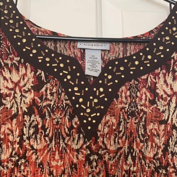 NWOT Catherine’s Light weight top - Picture 2 of 9